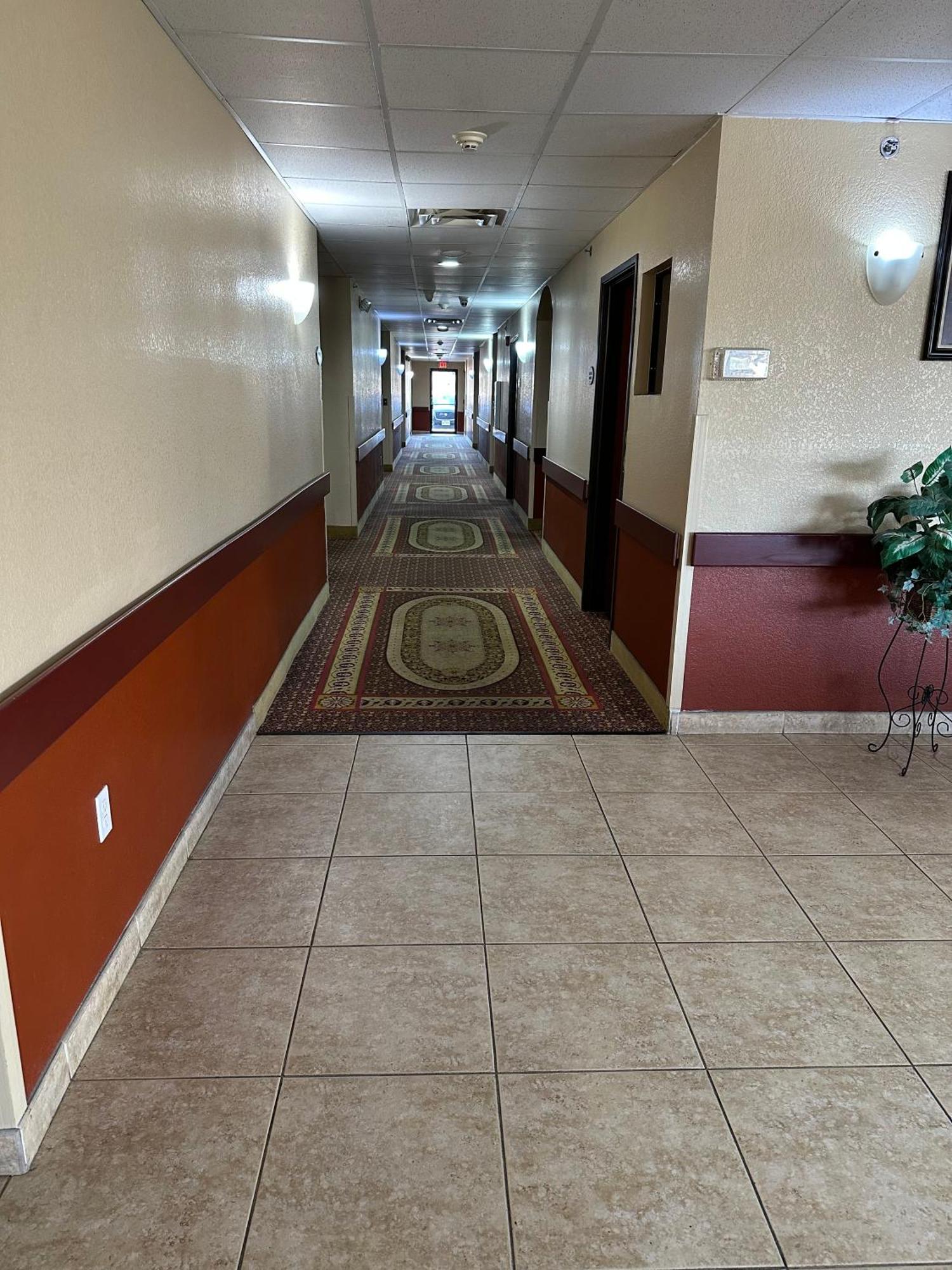 Red Lion Inn & Suites Iah Airport East Humble Exterior foto